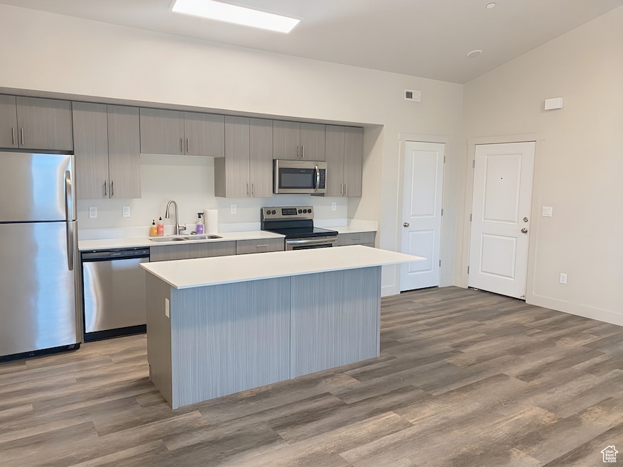 For Rent $1,445/month