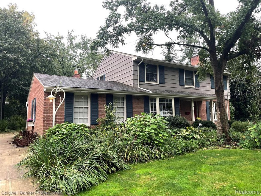 312 Hupp Cross Rd, Bloomfield Hills, MI 48301 - photo 1