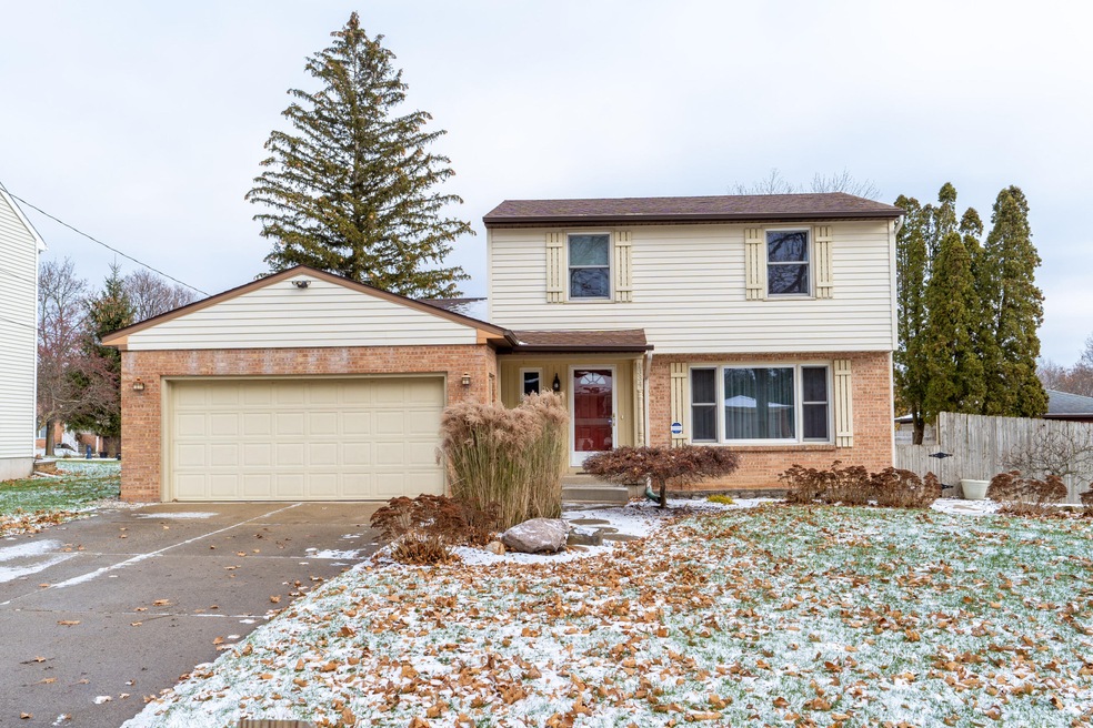1334 Worcester Dr NE, Grand Rapids002
