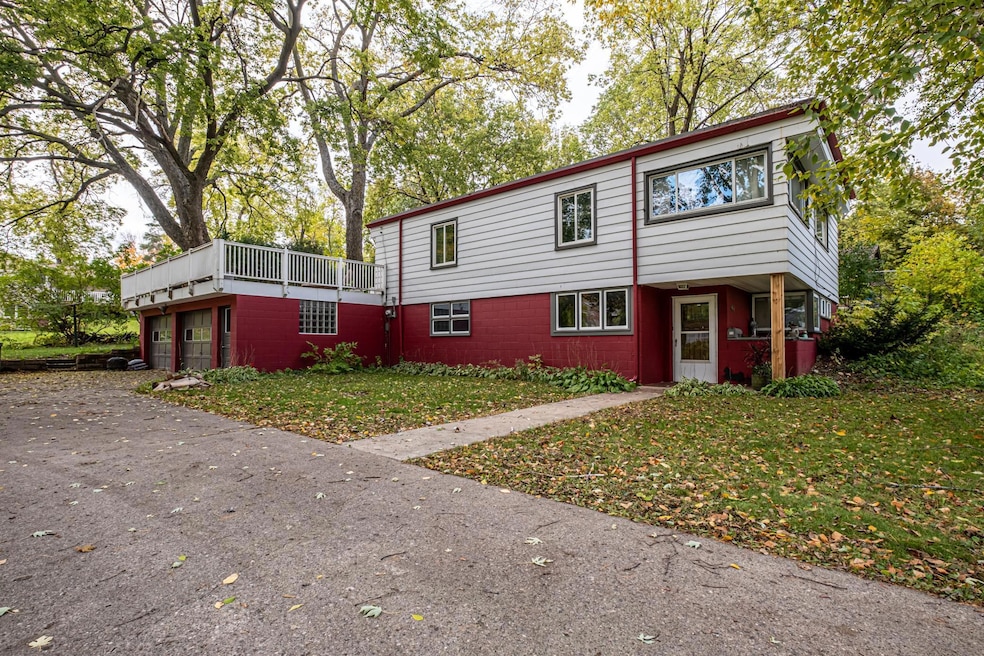 950 2nd Ave SW Hutchinson MN 55350 Homes com 950 2nd Ave SW Hutchinson MN 55350 Homes com