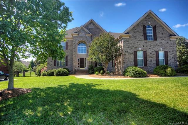 Wonderful All brick home in the desirable Blacksto