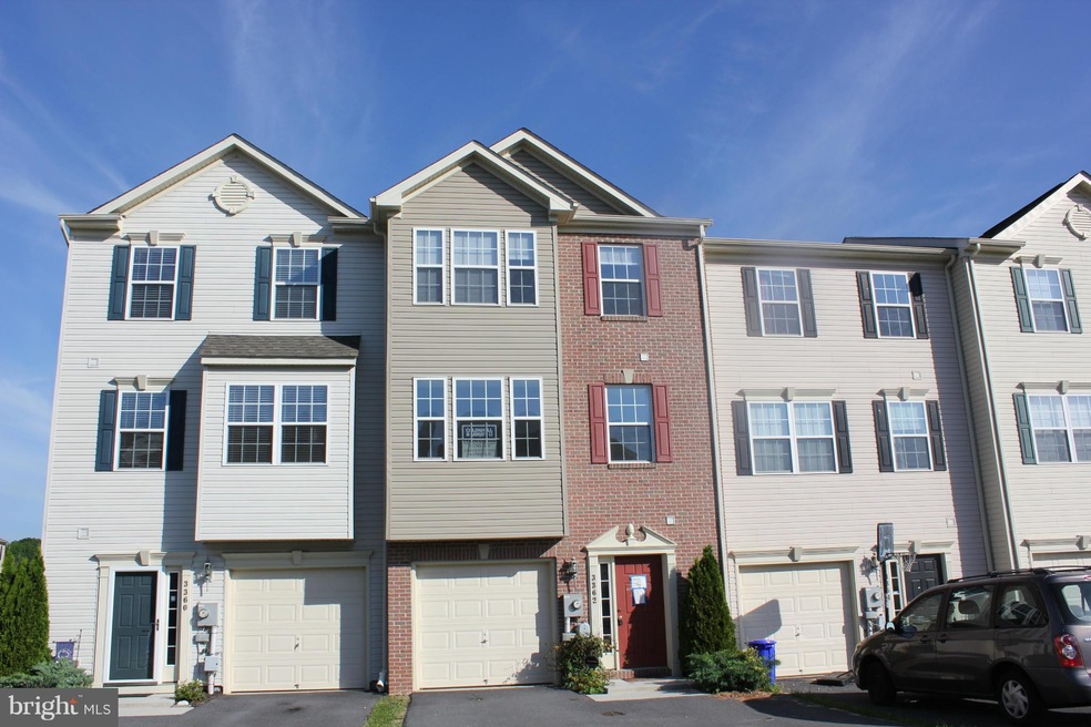 3362 Landmark Ct, Chambersburg, PA 17201 - photo 1