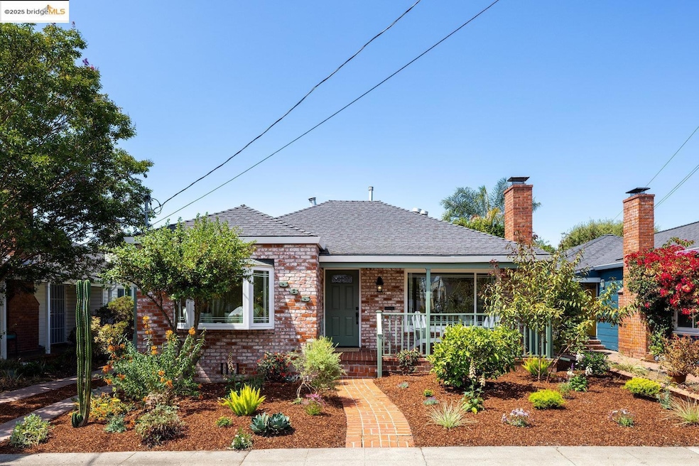 Sold $960,000 • Co-Listing Agent