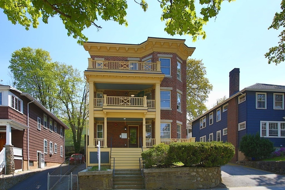 104 Walnut St, Brookline, MA 02445 - photo 1