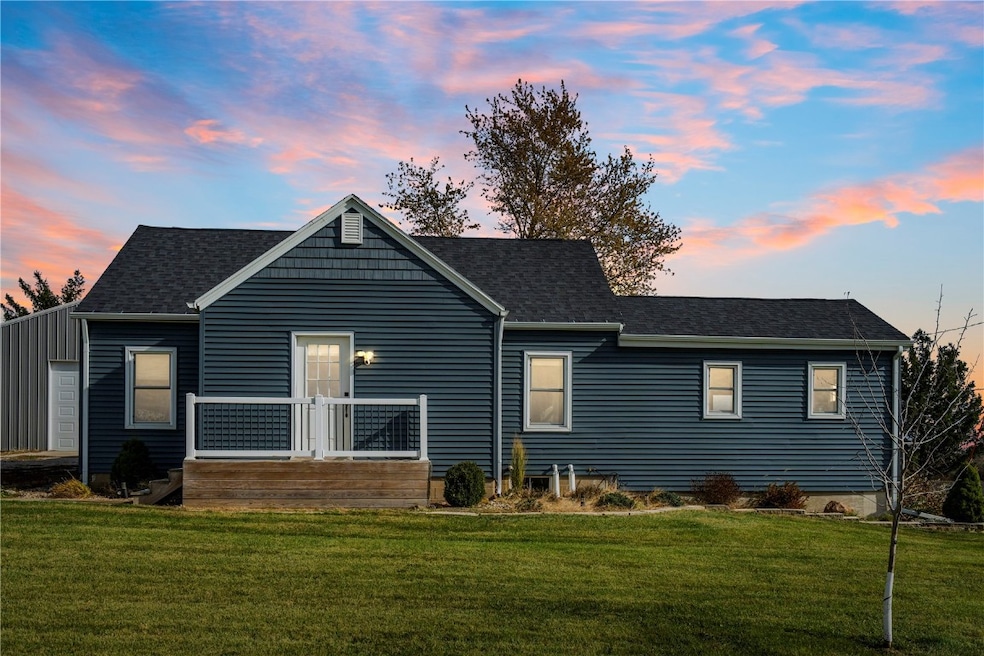 6552 28th Ave, Shellsburg, IA 52332 - photo 1