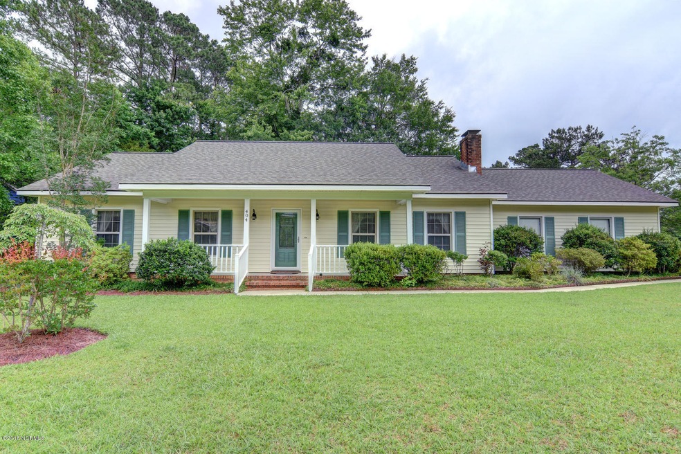 404 Scotsdale Dr, Jacksonville, NC 28546 - photo 1