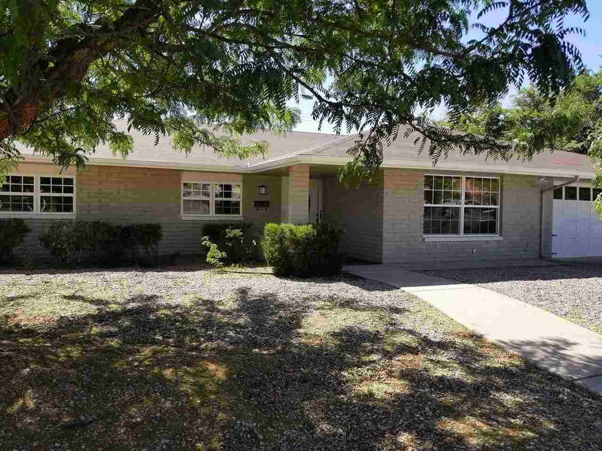 1809 Arizona Ave, Alamogordo, NM 88310 - photo 1