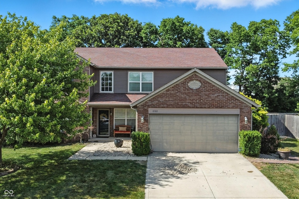 8380 Kolven Dr, Avon, IN 46123 - photo 1