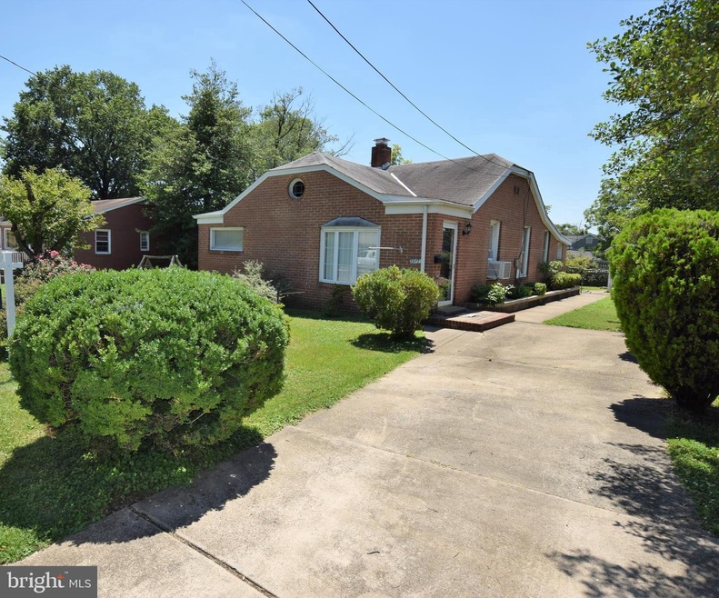 2917 Groveton St, Alexandria, VA 22306 - photo 1