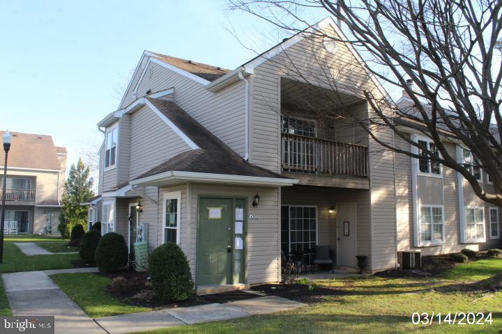 1202 Hawthorne Ct, Sewell, NJ 08080 - photo 1