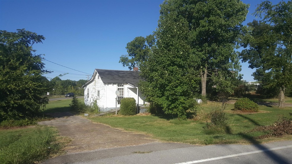 1065 Cainsville Rd, Lebanon, TN 37087 - photo 1