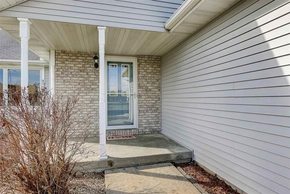 1150 S Perry Pkwy, Oregon, WI 53575 - photo 1