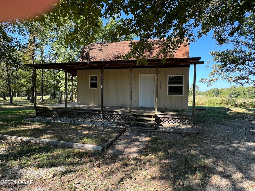 10945 S 704 Rd unit 2, Wyandotte, OK 74370 - photo 1