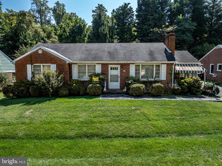 262 Newton St, Orange, VA 22960 - photo 1