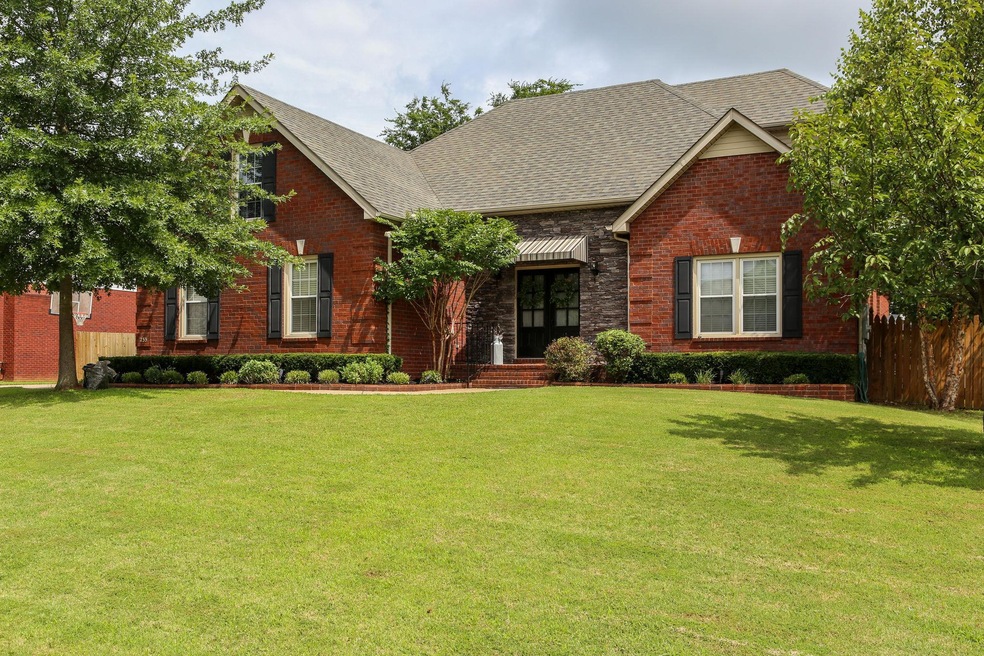 Welcome Home to 233 Forsyth St Murfeesboro, TN 37127. Open House Saturday 12-2