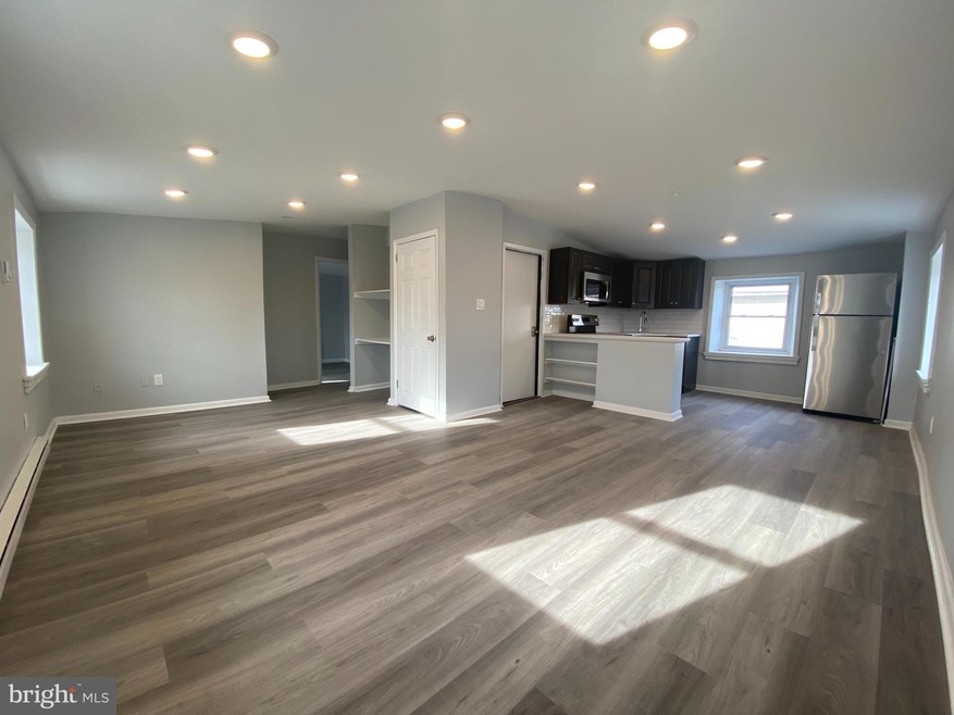 21 E Price St unit 3, Philadelphia, PA 19144 - photo 1