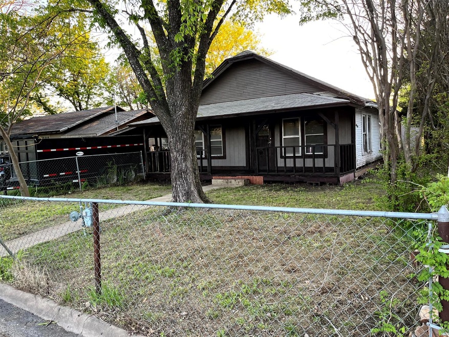 1717 N Main St, Bonham, TX 75418 - photo 1