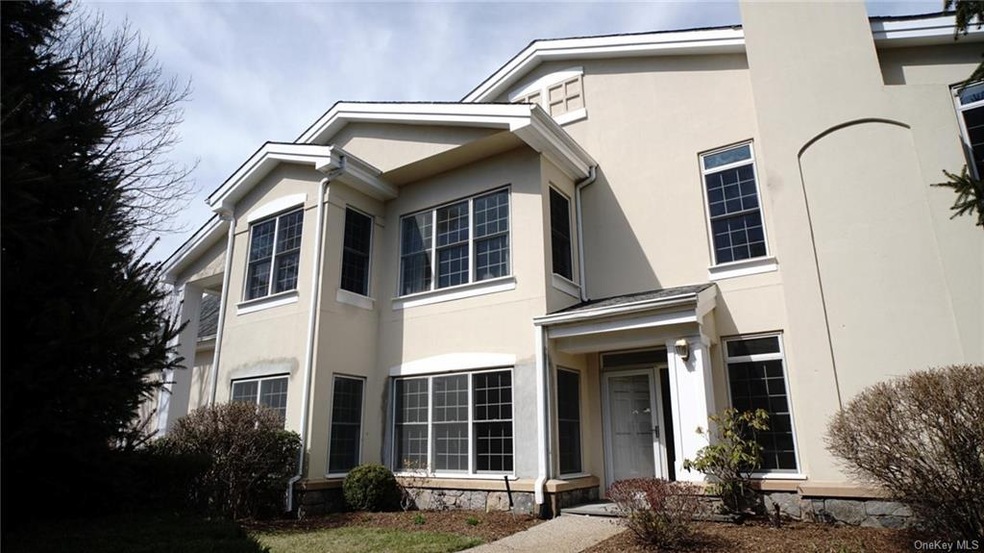 138 Doral Greens Dr W, Rye Brook, NY 10573 - photo 1