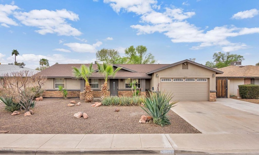 Beautiful curb appeal!