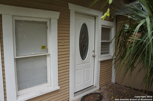 826 E Erie Ave unit C, San Antonio, TX 78212 - photo 1