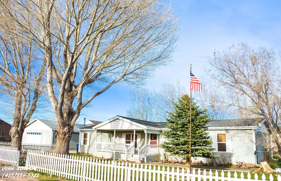 168 W 400 N, Parowan, UT 84761 - photo 1