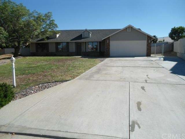 18153 Deauville Dr, Victorville, CA 92395 - photo 1