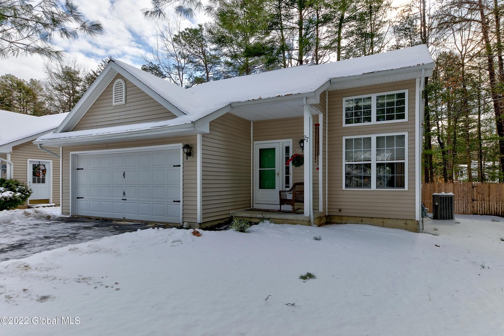 27 Woodthrush Ct, Ballston Spa, NY 12020 - photo 1