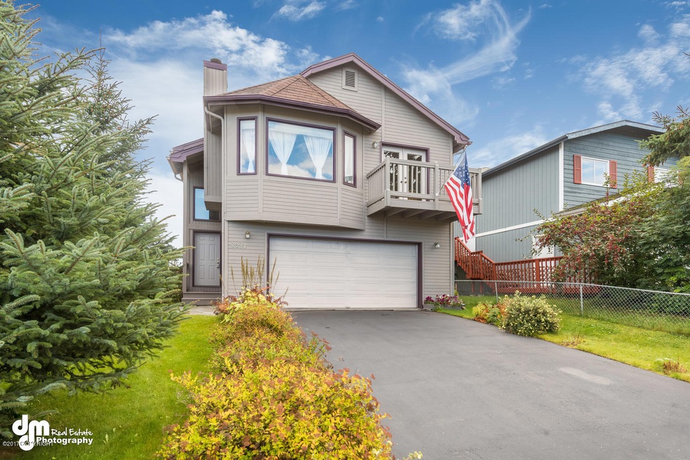 8081 Pinebrook Circle-large-001-31-Exter