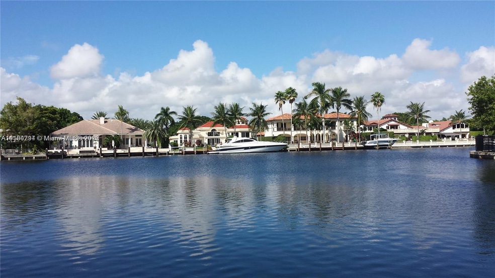 Desoto park condominium!