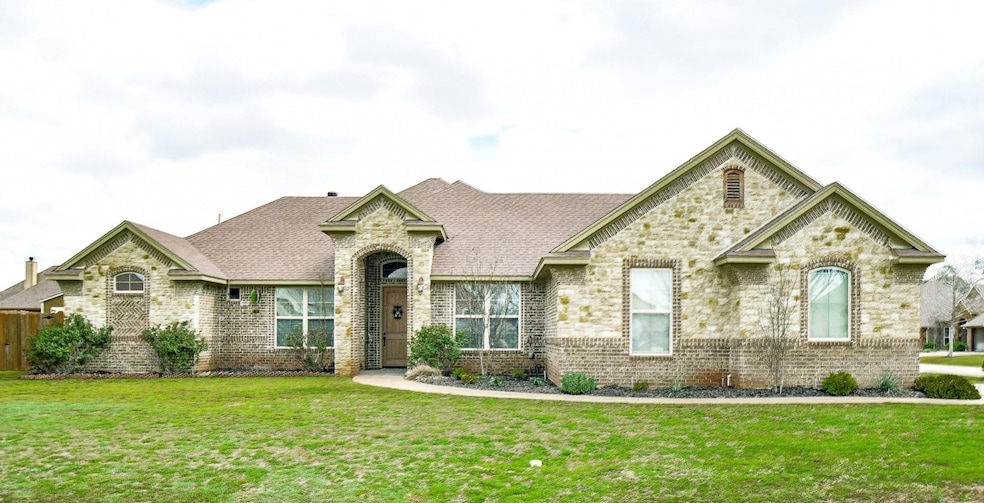 2901 Willow Ridge Cir, Granbury, TX 76049 - photo 1