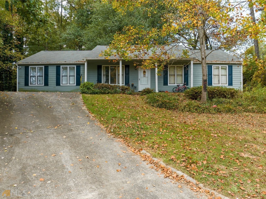 421 River Point Dr, Woodstock, GA 30188 - photo 1