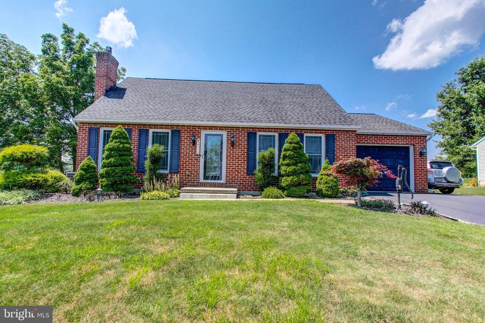 320 Estate Rd, Boyertown, PA 19512 - photo 1