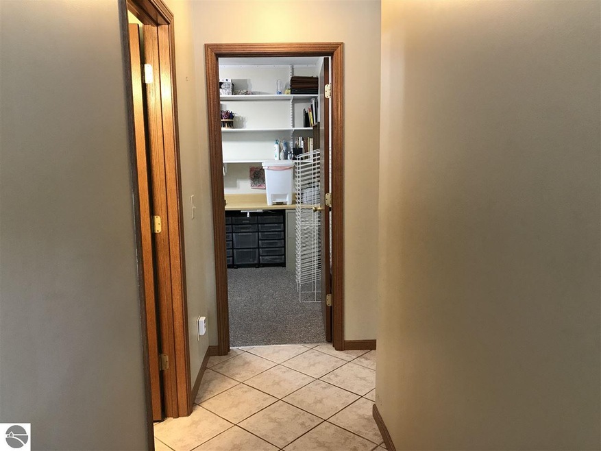 5259 E Michigan Ave, Au Gres, MI 48703 - photo 1