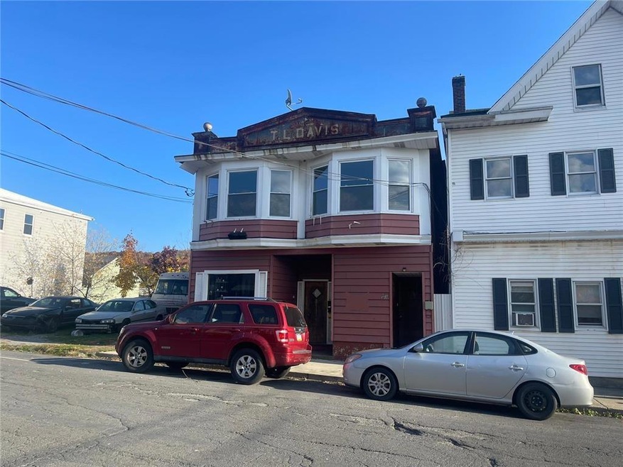 212 W Ridge St unit 3, Lansford, PA 18232 - photo 1