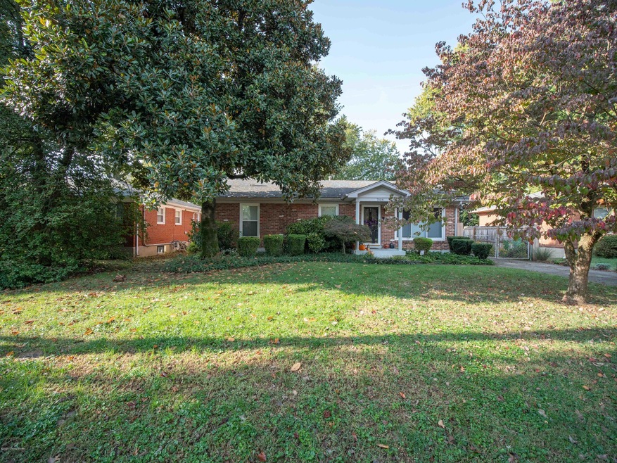 7104 Kena Lane (1 of 8)