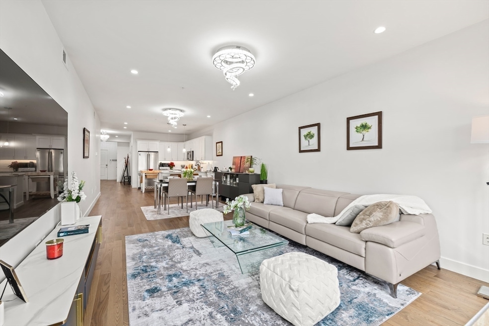 9 Independence Ave unit 307, Braintree, MA 02184 - photo 1