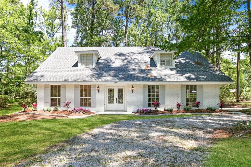 Gorgeous, Clean White Brick with Brand New Roof.