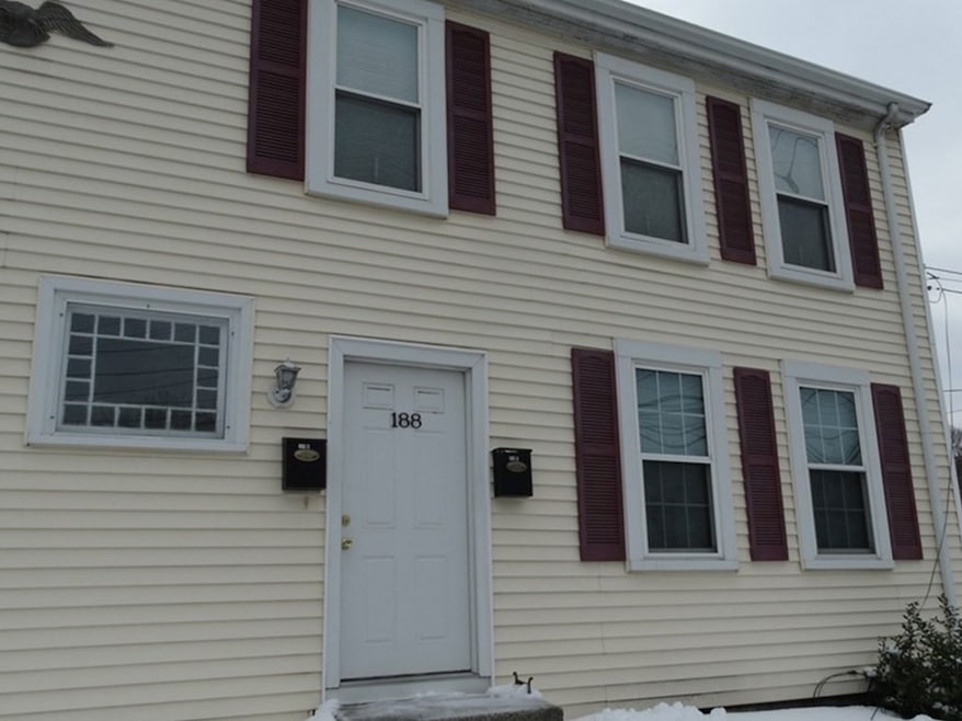 188 E Central St unit A, Franklin, MA 02038 - photo 1