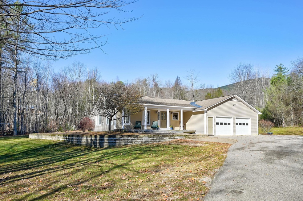 977 Hurricane Mountain Rd, Bartlett, NH 03812 - photo 1