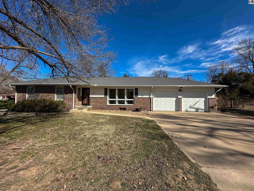 110 N Thompson St, Nickerson, KS 67561 MLS 49955