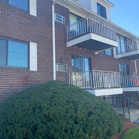 274 E Haverhill St unit 16, Lawrence, MA 01841 - photo 1