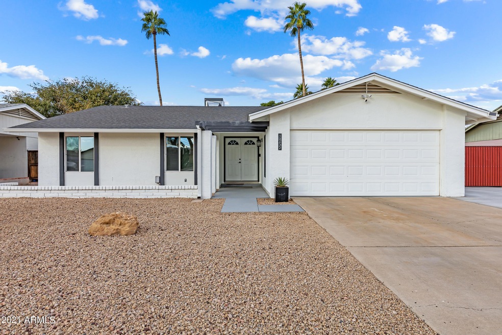 12632 N 34th Pl-1