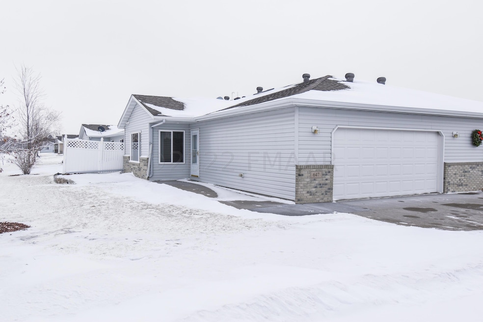 647 2nd St NW, Dilworth, MN 56529 MLS 225772