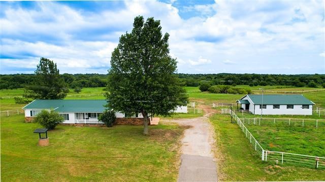 22160 Highway 1w, Fitzhugh, OK 74843 - photo 1