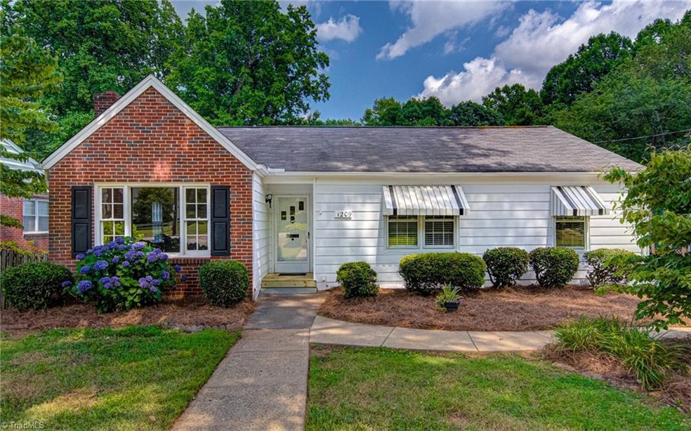 Charming cottage in Ardmore