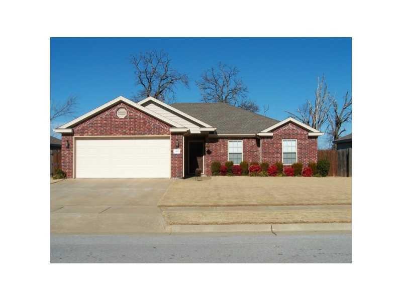 409 Mccann Rd, Rogers, AR 72758 - photo 1
