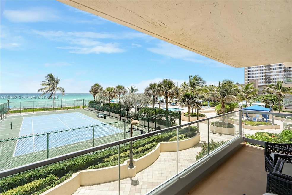 Malaga Towers unit 3D, Hallandale Beach, FL 33009 - photo 1