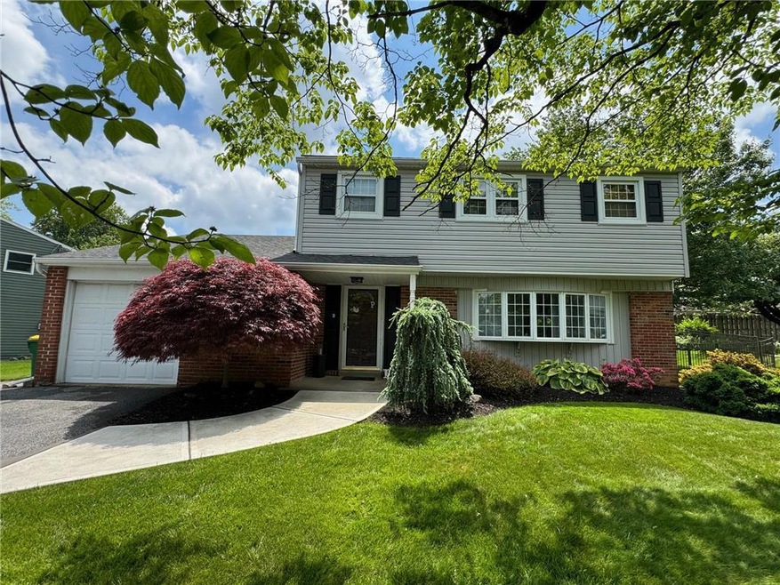 4922 Hemlock Ct, Allentown, PA 18106 - photo 1