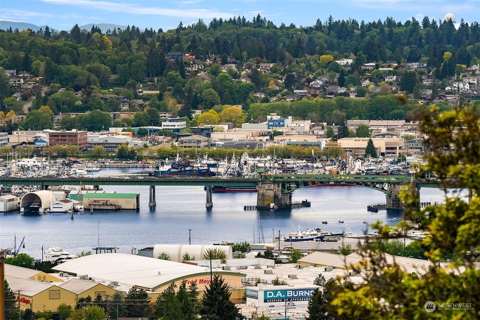 Sold $585,000 • Co-Listing Agent