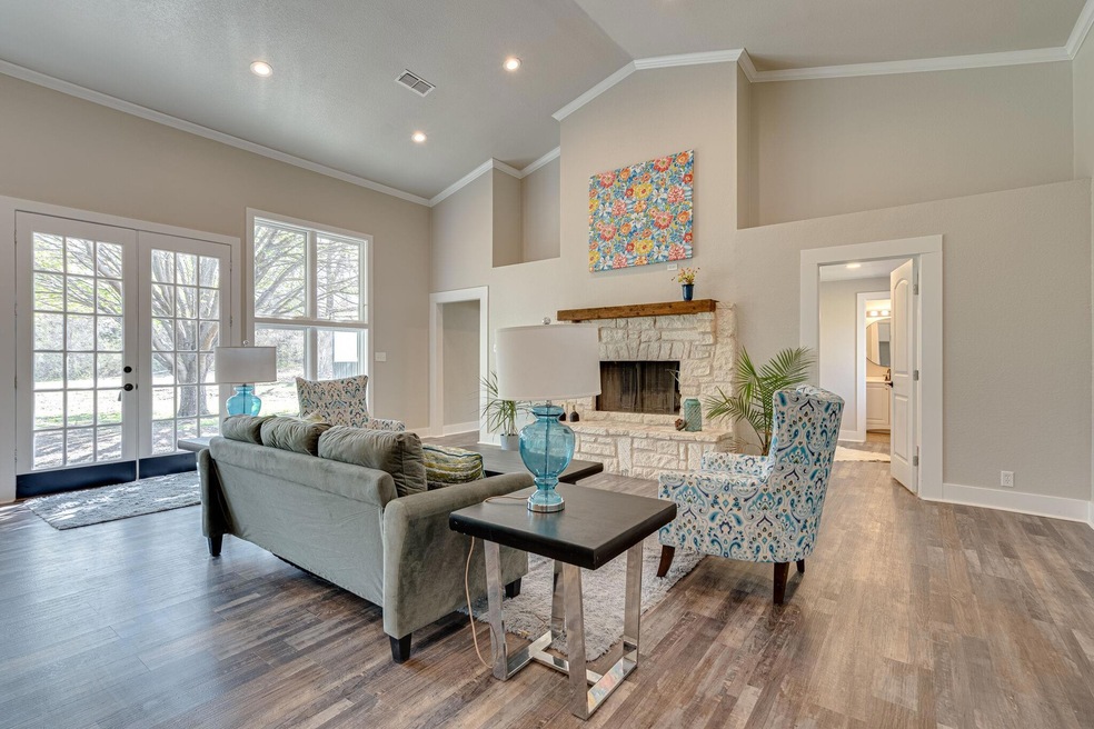 186 Glenwood Dr, Denison, TX 75020 - photo 1